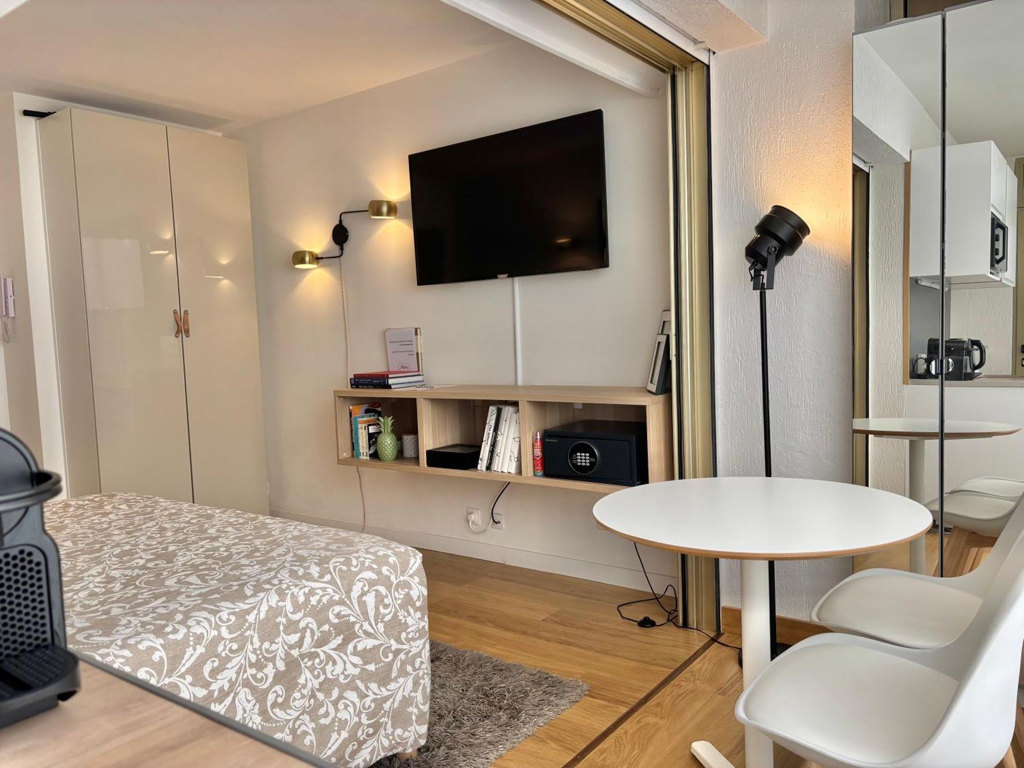Studio Cosy Pradignac Cannes Buitenkant foto